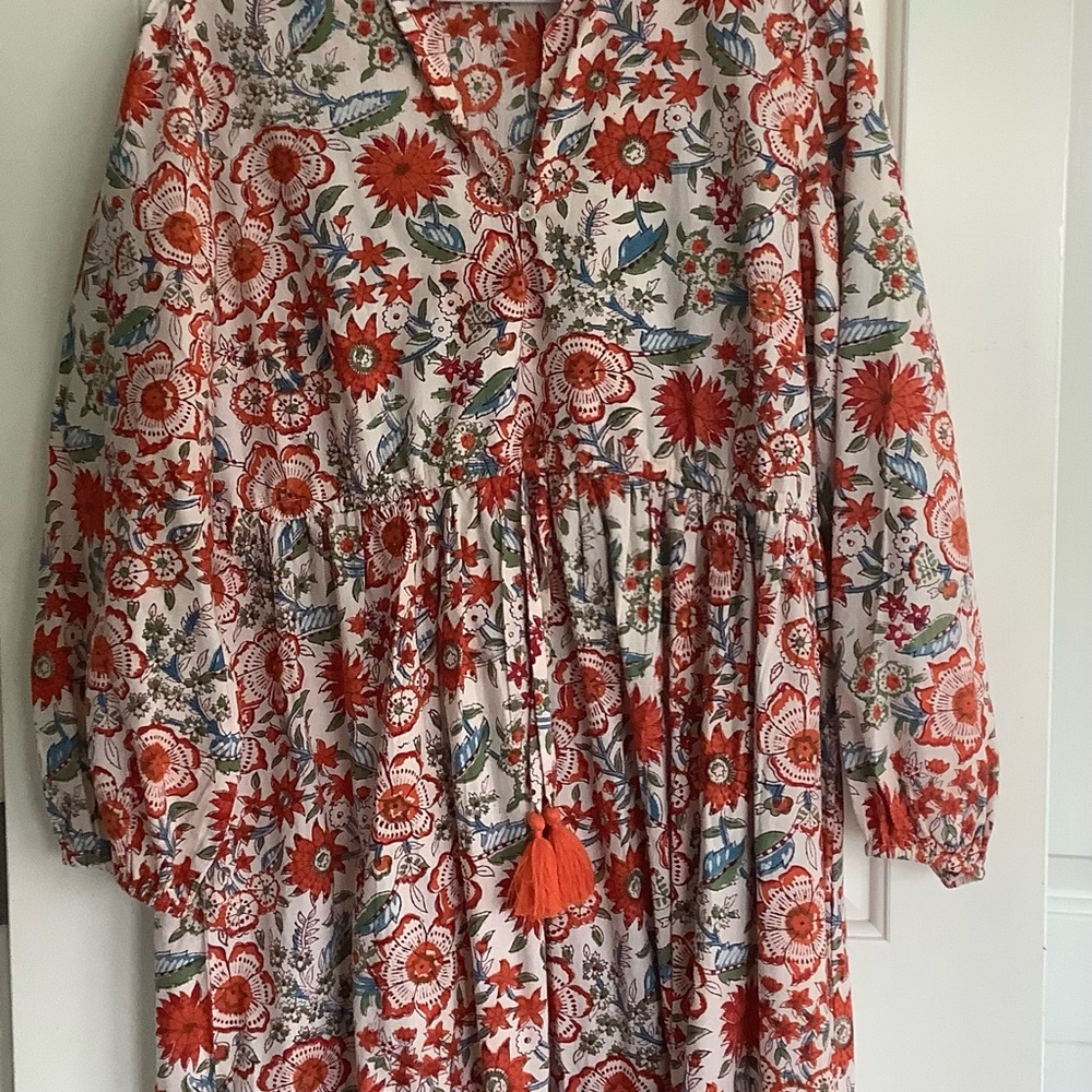 Elegant Floral Maxi Dress in Red and Green